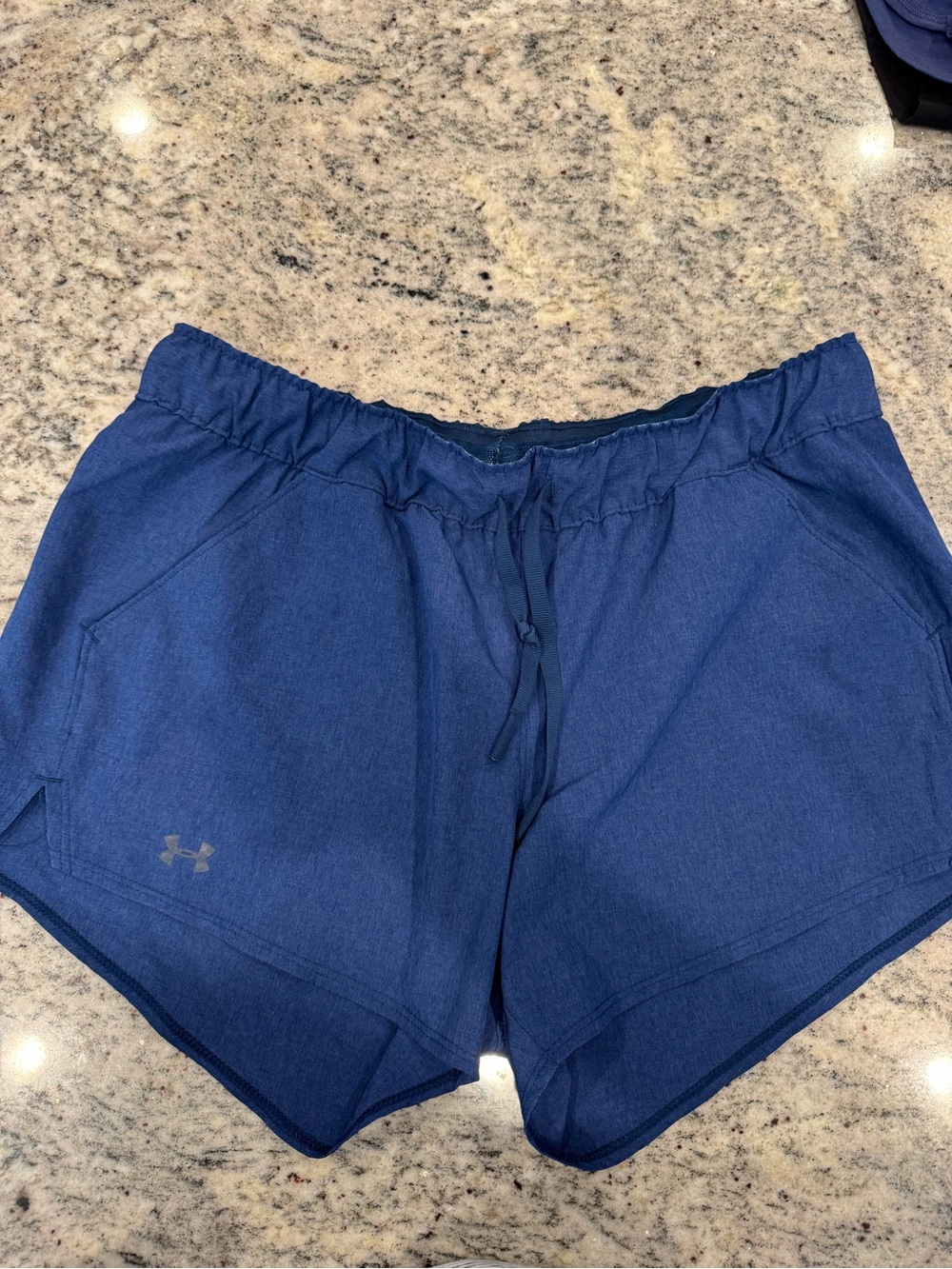 Under Armour Women’s Medium HeatGear Running Shorts Blue Loose Fit